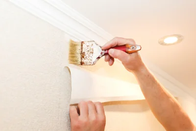Pose de papier peint à Jaudrais — revêtements muraux et toiles de verre